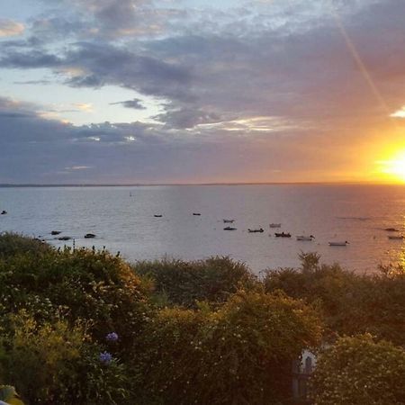 L'écume de mer Groix Exterior foto